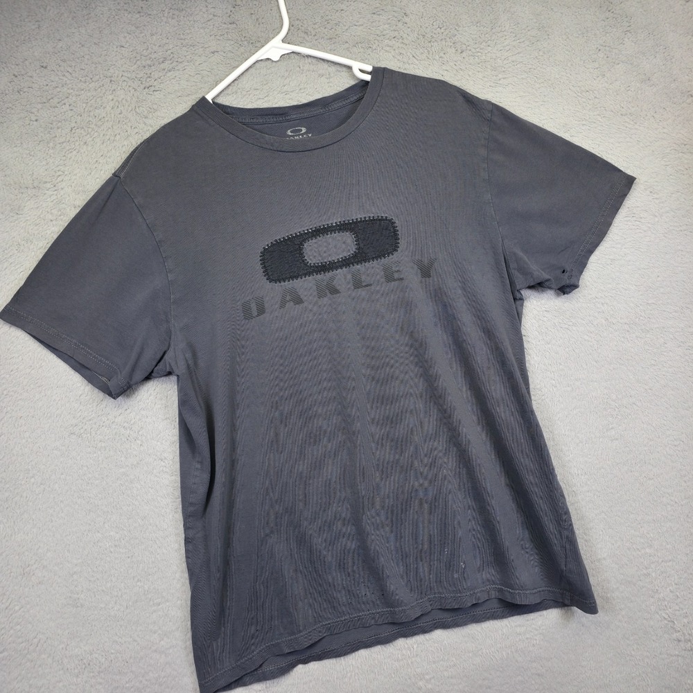 Oakley Shirt Men L Gray Logo Patch Thashed Ripped Grunge Rugged Skate Street Tee